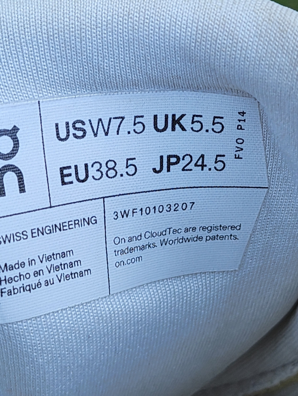 ON CLOUDSURFER - Womens Sneakers - SIZE 7.5 - ((Shoes Have Some Stain)) - Picture 11 of 11